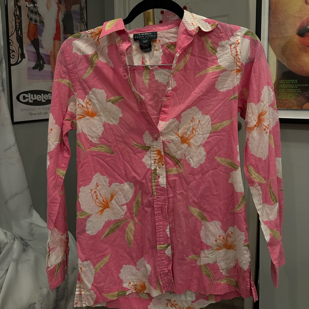 Prettiest Ralph Lauren pink floral button up shirt🌺
